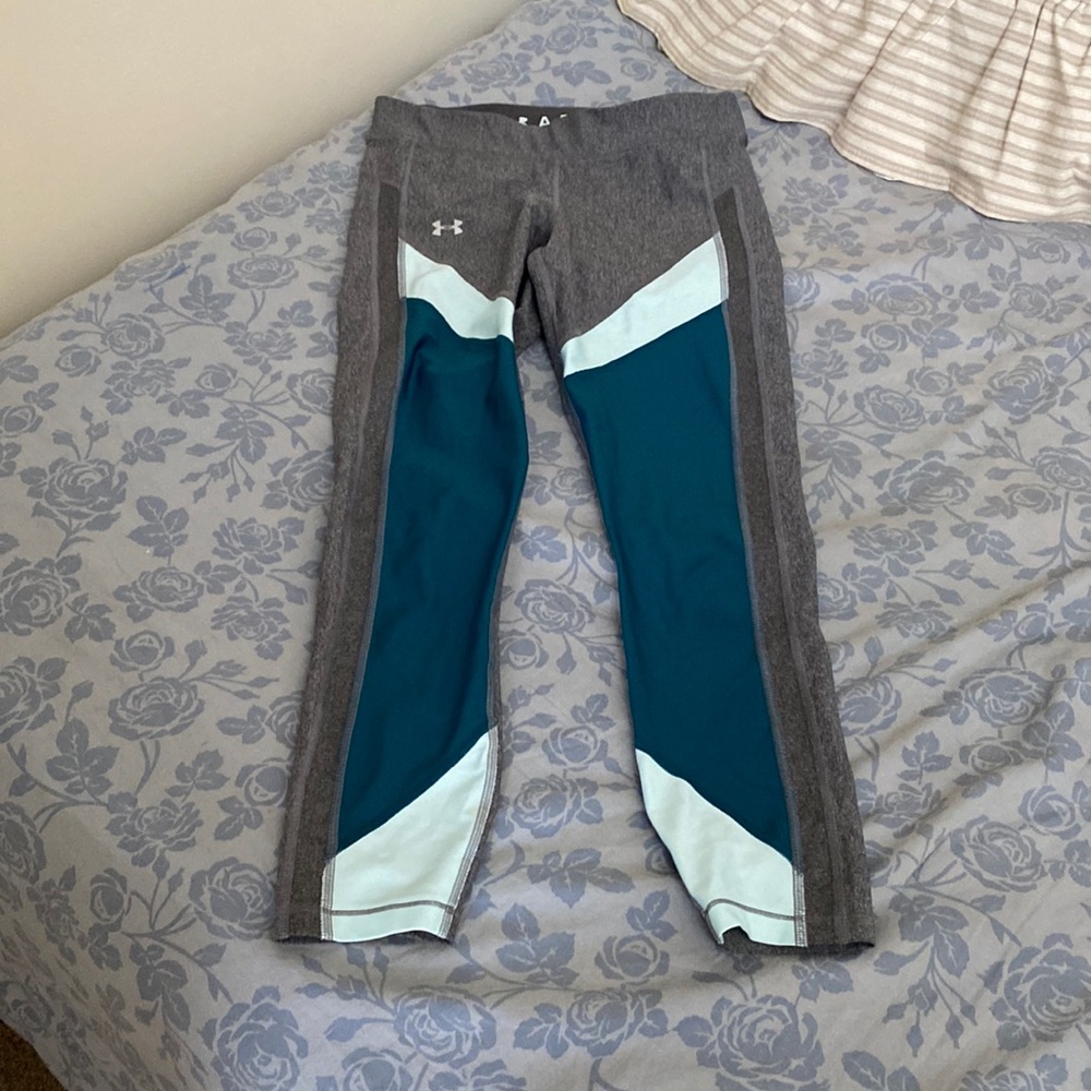 Women’s Under Armour Heat Gear Cropped Leggings